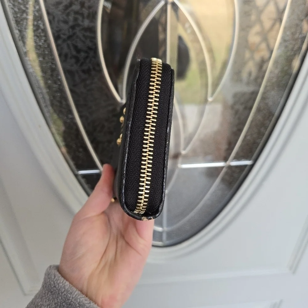 Michael Kors Jet Set Black Wristlet
